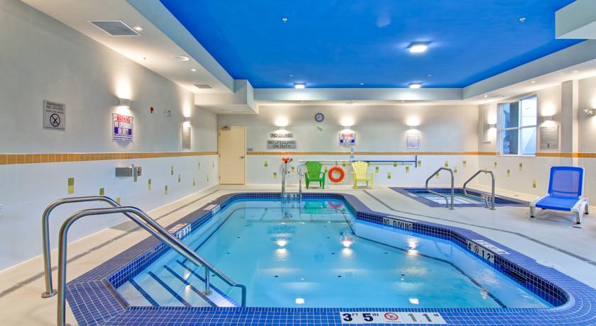 Fairfield Inn & Suites By Marriott Kamloops Esterno foto