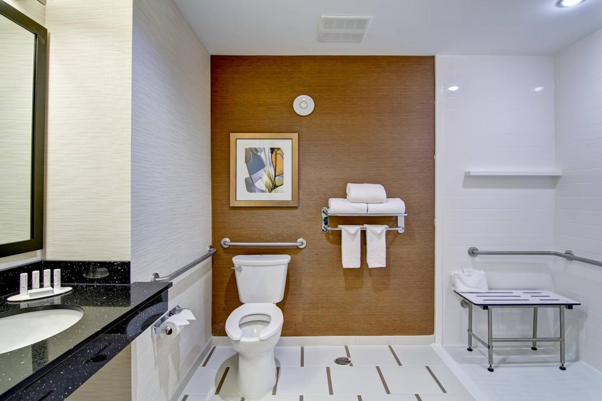 Fairfield Inn & Suites By Marriott Kamloops Esterno foto