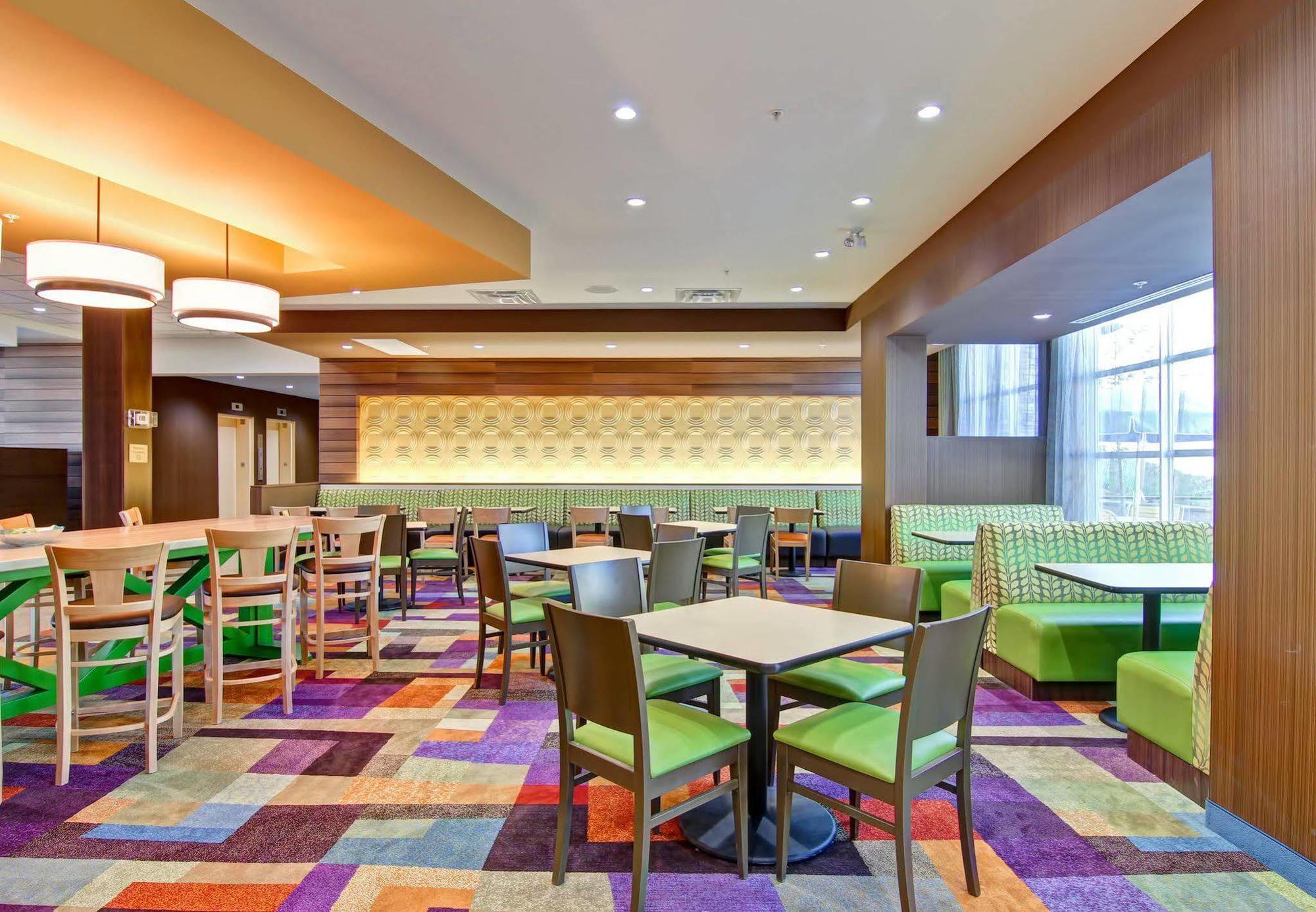 Fairfield Inn & Suites By Marriott Kamloops Esterno foto